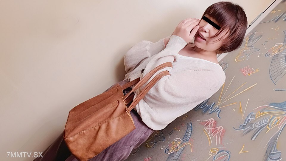 當我打電話給送貨保健服務時，那是隔壁的已婚婦女，所以我沒有沉默和creampie sex