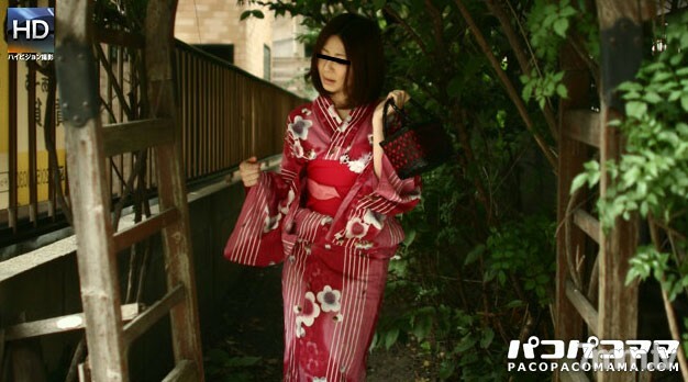 浴衣の似会う美人妻