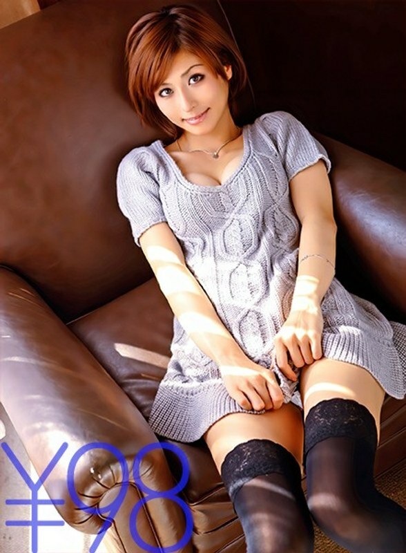 【유익】 E컵 히나치의 입으로 섹스. 정상위에서 누풋과 합체. 안쪽까지 가득 찌르고 나서, 백에서도 충분히 찌르기. 뽑은 지 ○ 포를 입으로 카우걸. 또한 입으로 아래에서 돌출. 다시 입으로 정상위치에서 충분히 얼굴사정&청소페라 아사히나 아카리