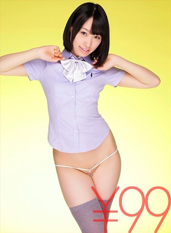 DV-1606 你喜歡剃毛的陰部嗎？這是身材纖細、擁有這種陰部的少女Tsugumin的首次性愛表演。她剃光的陰部正被一根巨大的陰莖狠狠地抽插。這對她嬌嫩的身體來說會不會太猛烈了？但感覺卻很舒服，她尖叫著、喘息著，最後踉蹌著。 Kumono Ami - 雲乃亞美