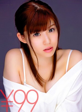 DVAJ-099 [很棒] 美麗的女孩 Mairin 出汗的性愛。她立即​​以睡姿射精，並從舔陰和手指性交中噴出。她又躺回床上，被戳了戳，然後接受了口交，親吻並舔了他的蛋蛋。她以女牛仔的姿勢用力搖晃臀部，並用力研磨射精。從舔陰，以傳教士姿勢連續硬撒尿。最後，精液被噴射到嘴裡。森一護 - 森苺莉