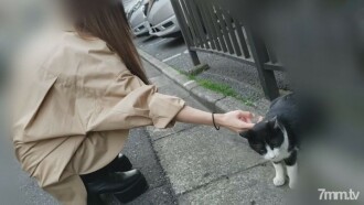 【顔出し・無修正】イキすぎる細身のヘアメイク専門学生花見酒セックス(57分)