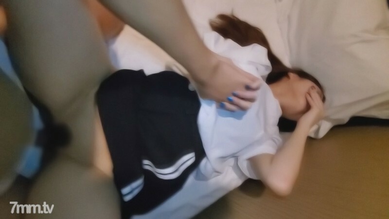 【無修正】敏感なロリ体型の書店員にクリ責めのバイブで痙攣連続イキ連続中出し②（46分）