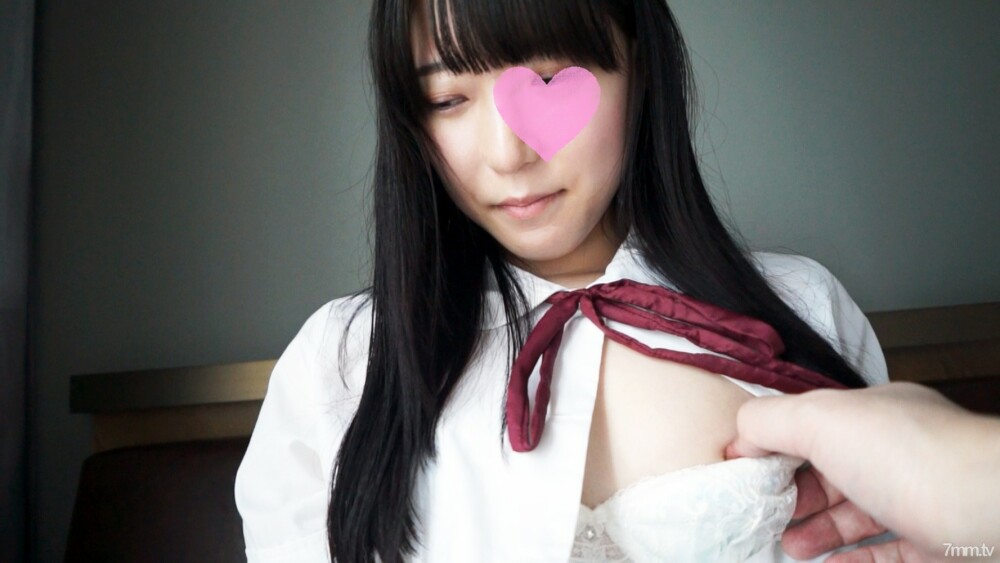 【顔出し初撮り無修正】アイドル級黒髪少女が奇跡の出演!？ 乳首・クリ・膣で秒殺アクメを繰り返す超敏感体質の変態ドMちゃんに中出し→ザーメン擦り込み再挿入でお仕置きw
