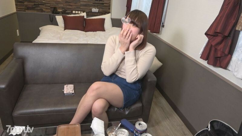 【個人撮影】【無】ハメ潮吹いちゃうイキまくりのエロエロお姉さんと生中セックス！！レビュー特典で本編高画質版ZIPとフェラとオナニー（５７分）がダウンロード可能