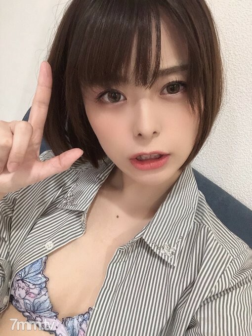 【個撮☓軽蔑ハメ撮り】嫌々感がリアルすごくて徐々にエロく感じる文化系美人ちゃんさん