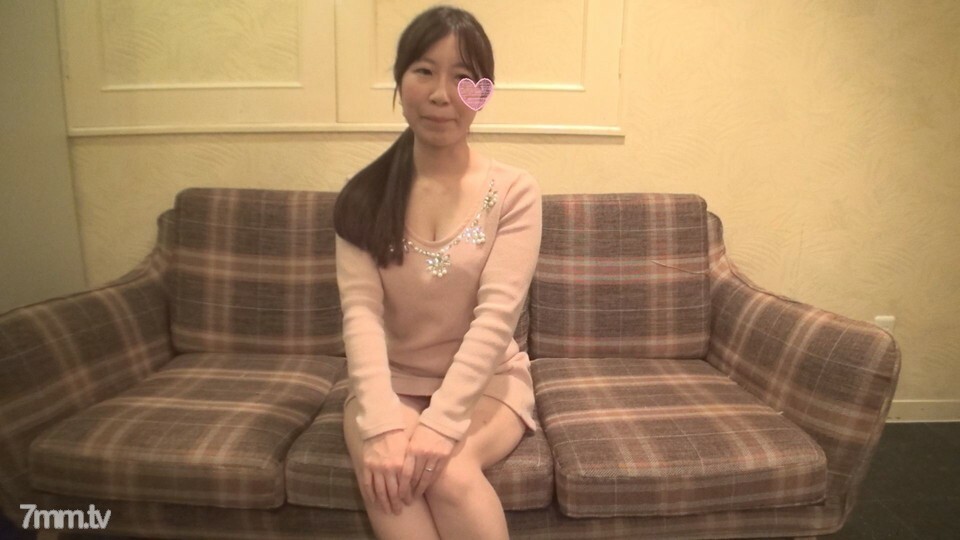 ☆お尻の大きい美人カメラマンに二連続中出し☆「旦那より稼ぎがいいです」☆子持ちの主婦が金玉袋もお尻の穴も舐めてくれた☆