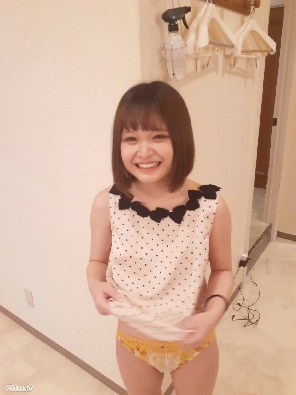 하나 찬! 키스 이상한 적이 없는 학생동정씨 붓 내림! 정액있는 언니에 의한 동정 지남