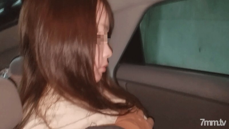 이웃에서 범하는 【개인】탁아소의 주차장에서 농담. 맡긴 사이에 타인봉으로 저지르고 대량 물총하는 부인.