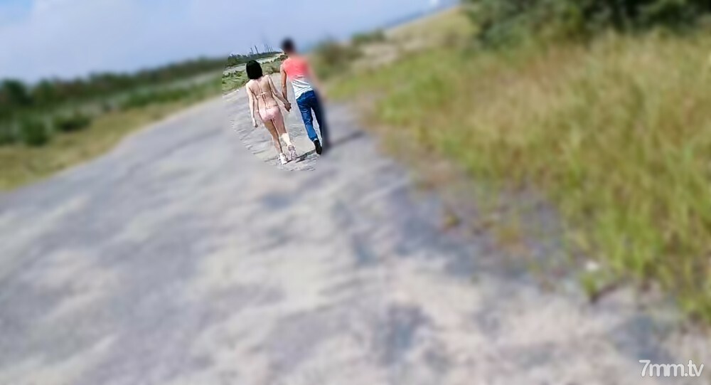 【첫물·유출】※강제 입으로·구내 사정·강제생 하메 질 내 사정 ※비치에서 데이트중의 커플을 덮치는 비극. 아름다움 가슴으로 아름답고 완전한 아마추어 그녀가 울 것 같은 목소리로 "정말 그만해주세요"