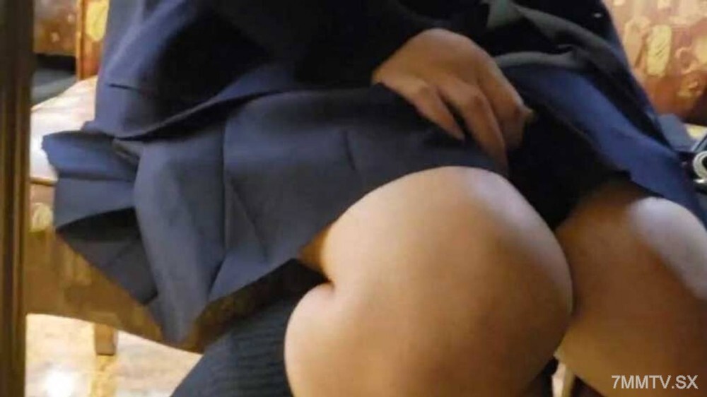【高清重製版】少婦的女子學校 ② 由於家庭原因，我幫助了她。我從學校接她，並試圖將她安排到網吧。| FC2電子市場