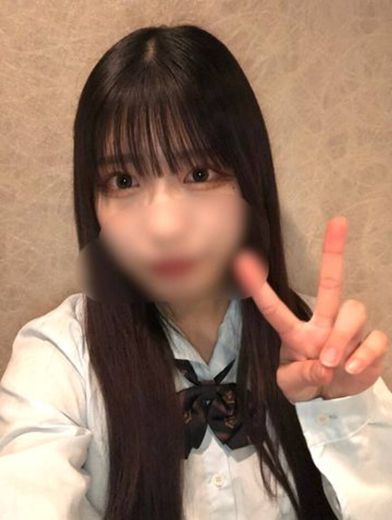 FC2-PPV-4822891 【限量發售】2025年最大的奇蹟…與長相酷似野坂46的E罩杯女孩的秘密約會！