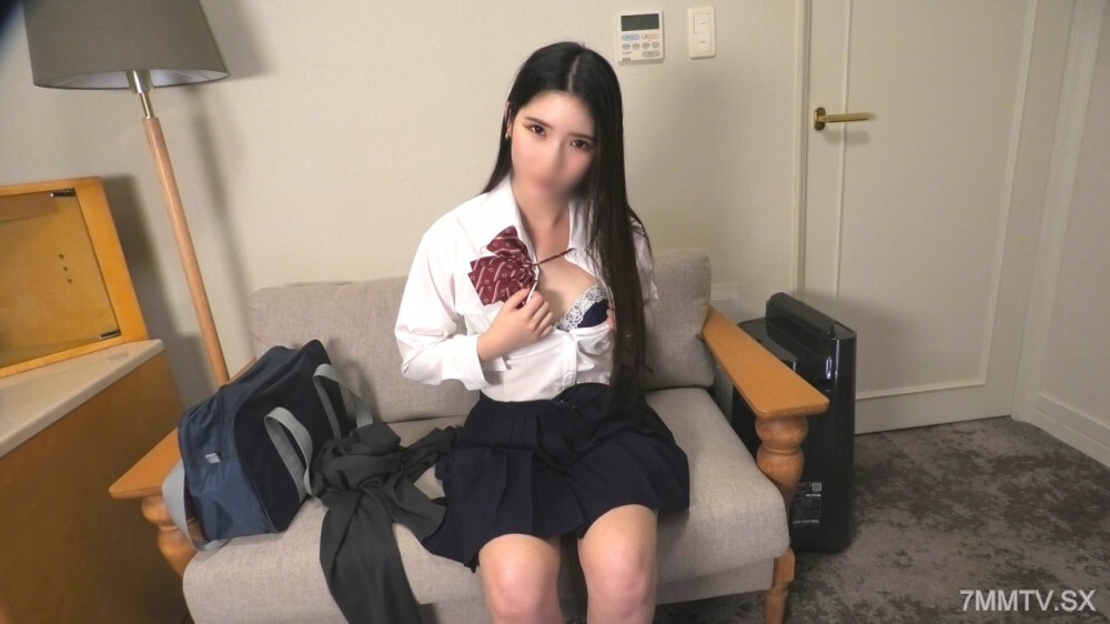 ＜清晰系黑髮長發制服＞白皙修長手腳♡順從受虐天然陰毛陰道肛門大特寫！天然陰毛/小陰蒂/美臀/無黑斑的陰唇/超接寫細看！ | FC2電子市場