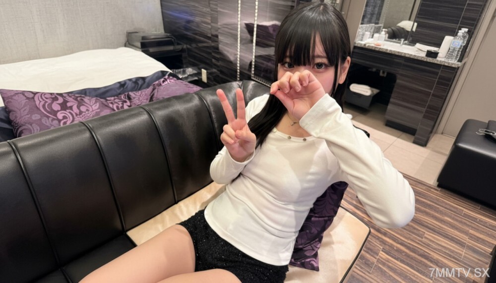 那個曾經多次玩過的自以為是金髮女孩，竟然變成了清純黑髮，乖巧地大變身♥再會紀念的生插入，理性即將崩潰♥
