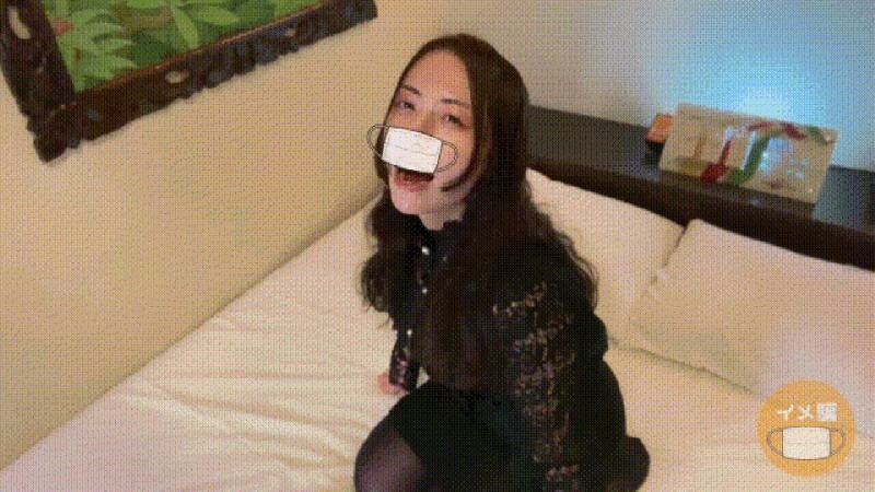 FC2-PPV-4879704 【限時特惠 800 PT！ ！ 】拍攝一位身材火辣、美麗動人的已婚女性，然後秘密拍攝與她發生性關係的場景，並在她體內射精【超值套餐】