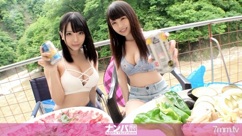 진짜 연파, 첫 촬영. 1509 폭우로 탁류가 흐르는 캠프장에 자리 잡은 여자 2인조를 헌팅! 숙소에 데리고 들어가 수영복 차림으로 잘 맞으면…? 무찌무치 큰 가슴과 슬렌더 미유의 공연! 서로의 모습에 부끄러워하면서도 쾌감의 4P 섹스!