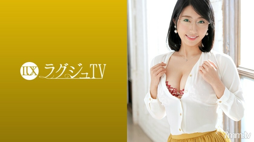 럭셔리 TV 1211 섹스리스에서 자극에 굶주린 유부녀 교사! 청초하고 진지한 느낌은 임시 모습 ... 스위치가 들어간 순간 단번에 음란한 온나에게 표변! 농후하고 촉촉한 페라테크로 남자를 뼈 빼고, 진짜 발진한 거근을 권유 흐트러진다!