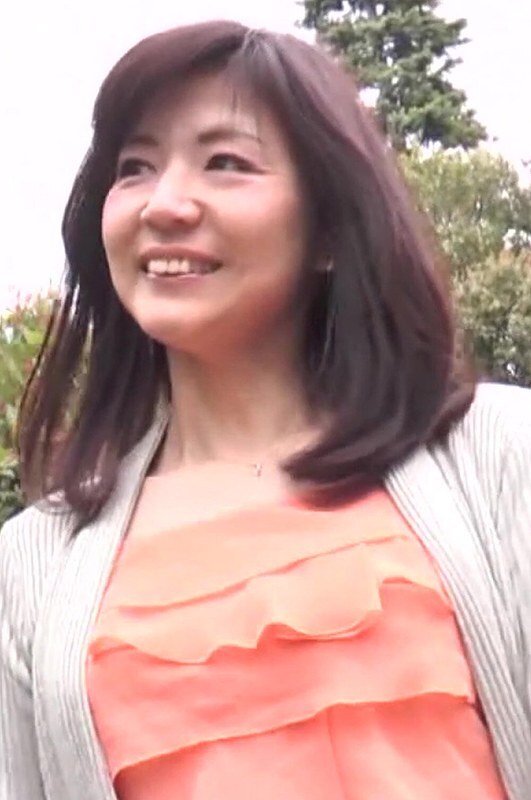 헌팅에 온 숙녀에게 전마를 주고 그 신경 쓴다! 그리고 질내 사정! !